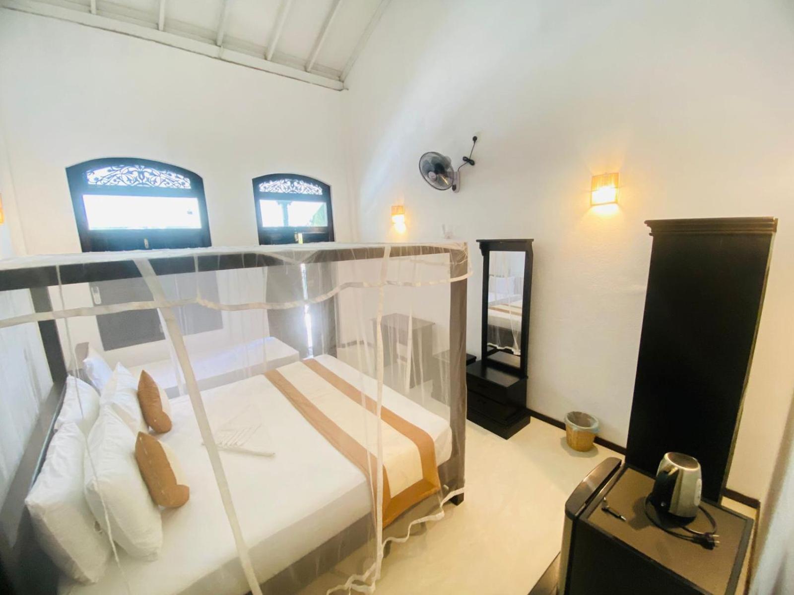 Ahangama Eco Villa Værelse billede